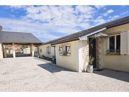 prestigieux immeuble de rapport en vente à hainvillers  france