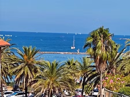 location appartement 2 pièces 50 m² à antibes (06160)