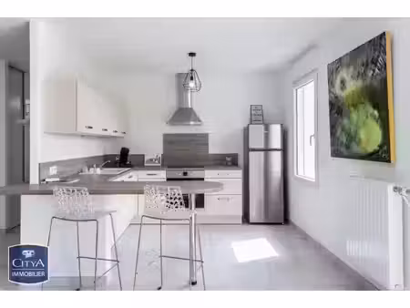 maison à louer 0 pièce 49 m² - trouy (18) - 675€