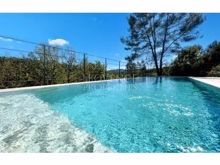 propriété d'exception  vue panoramique  piscine à débordement  maison d'amis  espaces de..