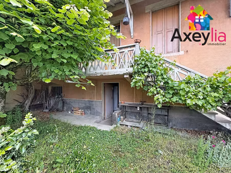 a vendre - roanne proche centre ville - maison des années 20 avec sous-sol et terrain