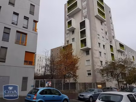 parking à louer 12 m² - évry-courcouronnes (91) - 61€