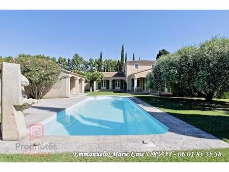 proche saint rémy de provence - maison de plain-pied 141m² avec piscine  jardin et garage