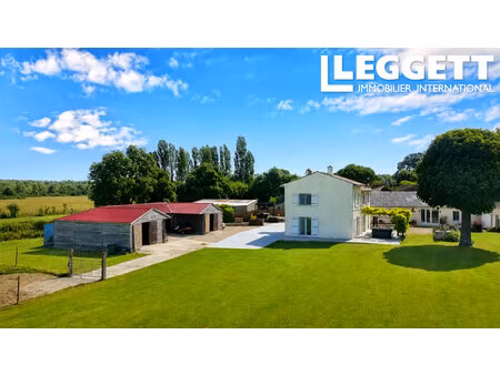 achat maison 13 pièces 193m² nantille 17770