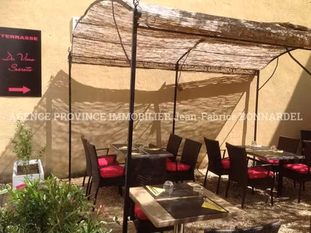 vente commerce 4 pièces 112 m² sainte-cécile-les-vignes (84290)