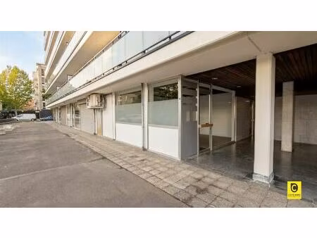 commercieel te koop in berchem