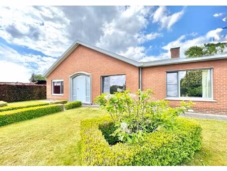 bungalow | 3 kamers | tuin | garage | 959 m²