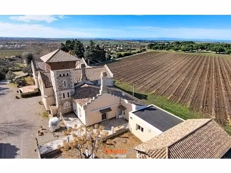 maison de maître et domaine touristique de 16 hébergements - c