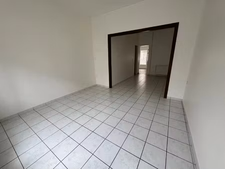 location maison de ville 4 pièces 77 m2 à saint-quentin