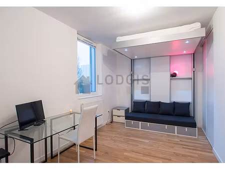 studio meublé avec ascenseur et concierge