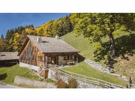 authentique ferme rénovée mitoyenne - avec jardin