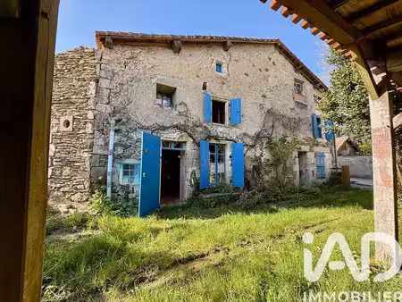 maison de ville à fenioux (79160)