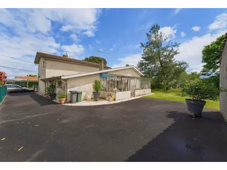 vente maison 7 pièces 191.5 m² à ambares-et-lagrave (33440)  249 900 €