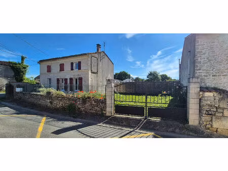vente maison 4 pièces  106.00m²  asnières