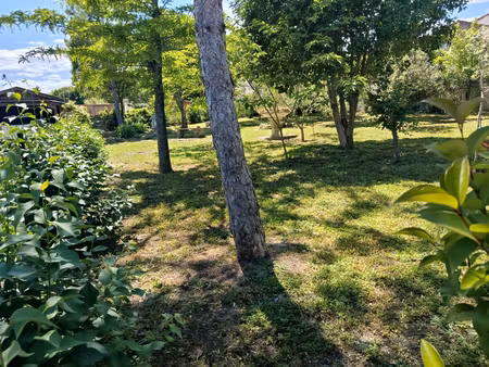villa sans vis à vis de 120.68 m2 avec piscine et terrain clos de 2680 m2 à aigremont