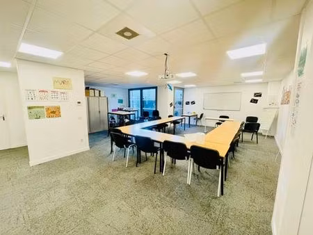 prestigieux bureau de 120 m2 en location - clichy  france