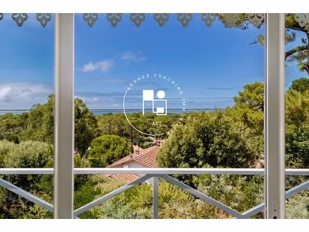 villa contemporaine d'exception avec une vue panoramique sur le bassin d'arcachon