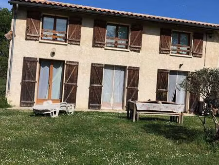 vente maison à laruscade (33620) : à vendre / 139m² laruscade