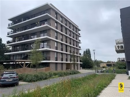 appartement met 1 slk + t
