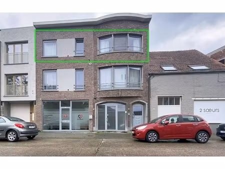 instapklaar appartement met terras centrum brasschaat