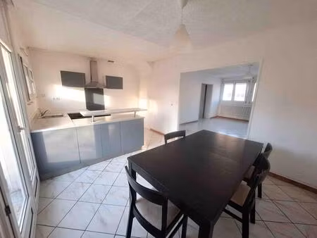 charmante maison dans quartier calme
