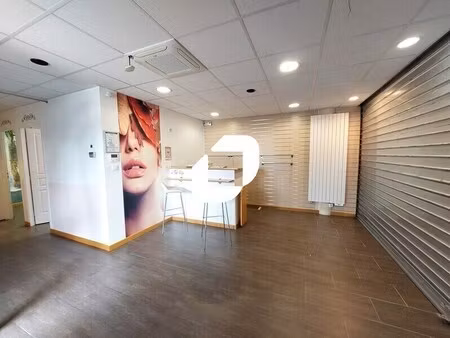 location commerce elancourt 78990 50m² à 105m²