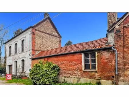 à vendre : ensemble de 3 maisons à rénover avec fort potentiel