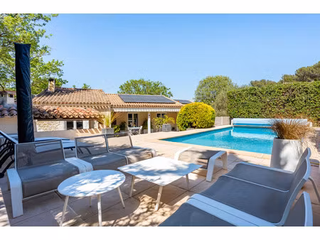 vente maison aubagne 13400 - - surface privée