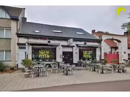commercieel te koop in stabroek met 3 slaapkamers