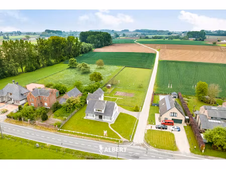 huis te koop in pajottegem met 3 slaapkamers