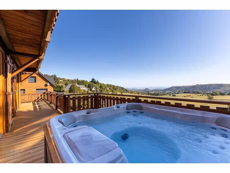 chalet à vendre à besse-et-saint-anastaise (63610) - puy-de-dôme