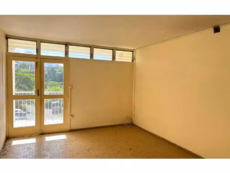 appartement basse-terre m² t-4 à vendre  72 000 €