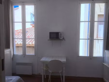 location appartement 1 pièce 14 m² à aix-en-provence (13080)
