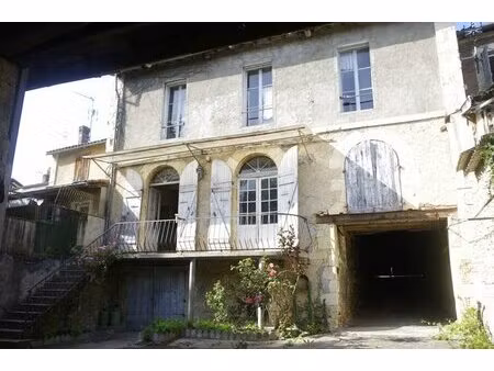 vic fezensac (32) à vendre grande maison de ville de 230 m² avec grange  atelier et...