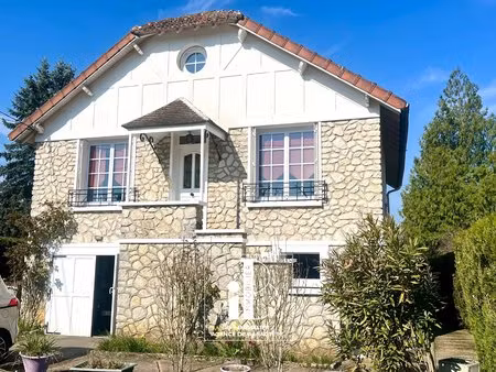 village aux portes de fontainebleau  une maison de caractere de 92 m² sur un jardin cxlos 