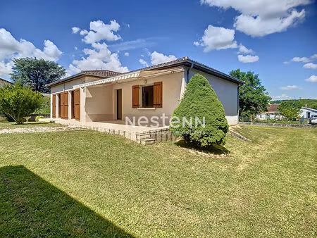a vendre maison 3 chambres avec garage centre nérac