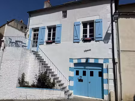 maison de village rénovée avec une belle vue !