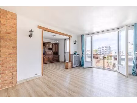 appartement familial 5 pièces avec box et cave – 83 m² – colombe
