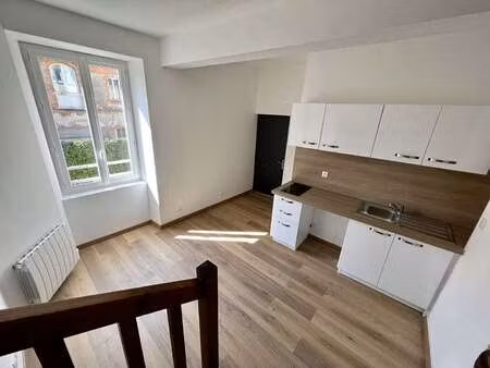 location appartement 3 pièces à chemille (49120) : à louer 3 pièces / 36m² chemille