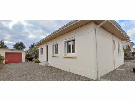 location maison 4 pièces 97 m² à bazet (65460)
