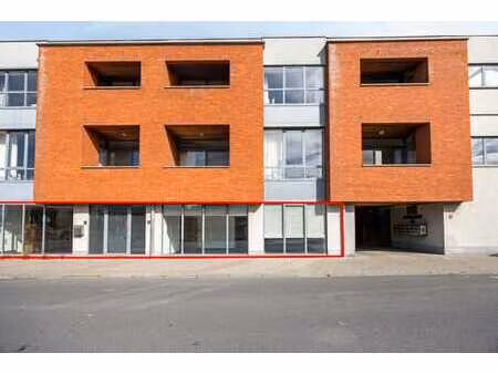 bureaux ou local commercial situé à halle