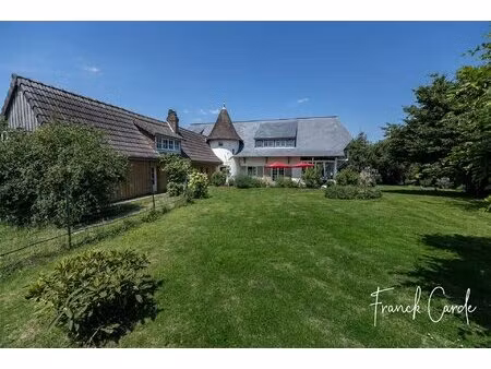 maison de caractère sur près de 2000 m² de terrain  avec vue