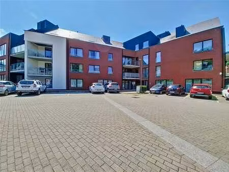 lumineux apt 1ch de ± 60 m² situé rdc avec jardin !