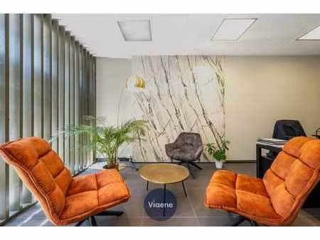 gerenoveerd handelsgelijkvloers 75 m²