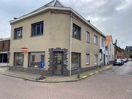 local commercial à louer