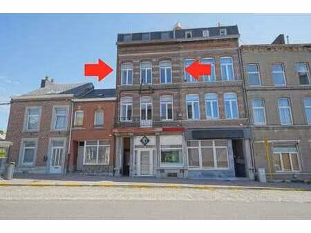 immeuble mixte. poss 3 apparts+1 commerce