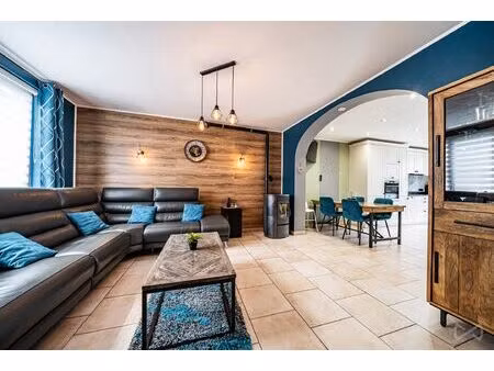 maison à vendre avec terrasse et 4 chambres   couillet (vbe22526)