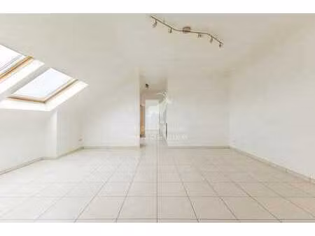 appartement 1 chambre à vendre à lobbes