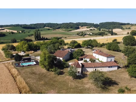 vente maison 11 pièces 218.5 m² à palluaud (16390)  499 000 €