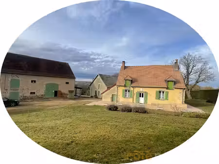 maison de campagne avec dépendances proche culan .